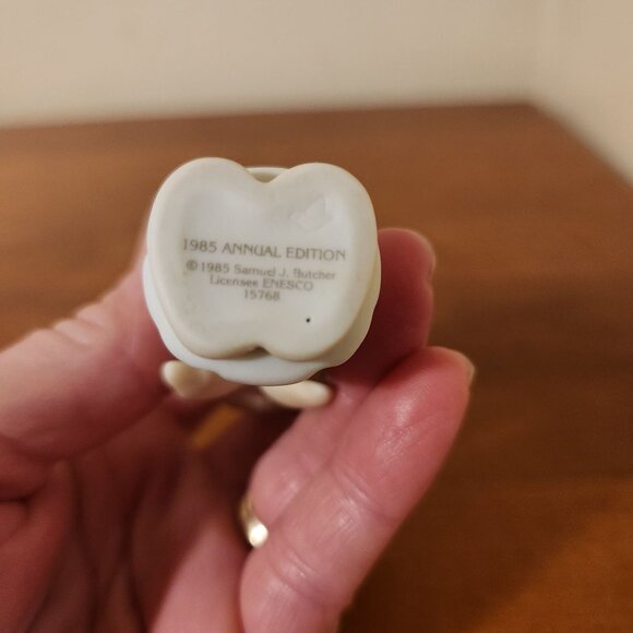 Precious Moments 1985 Angel Hanging Ornament Figurine 3" H x 1" L x 1" W - Picture 5 of 5